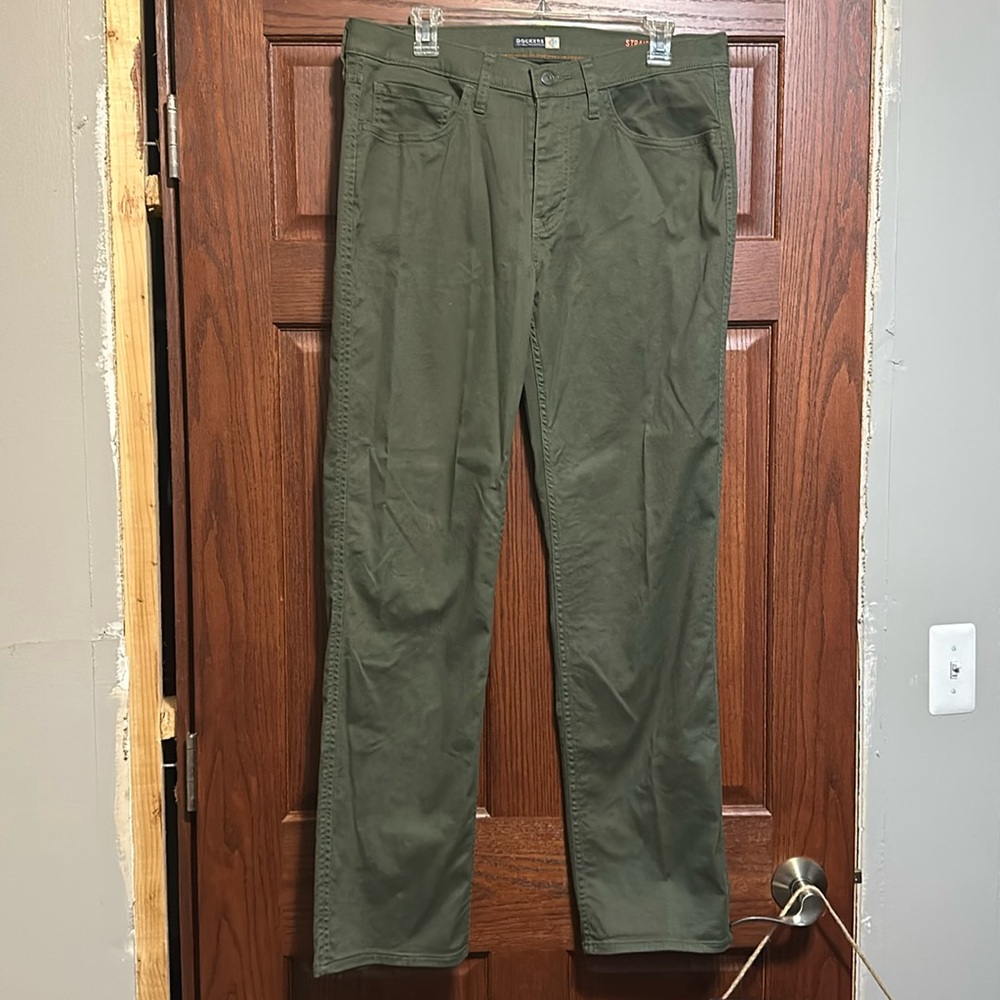 Dockers straight fit pants 33x32 excellent condition olive